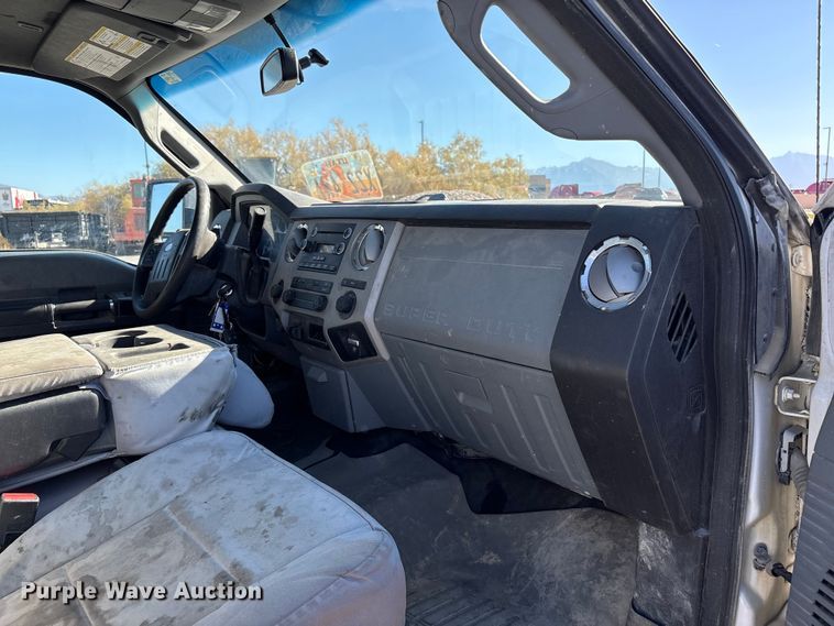 image for item EC8122 2015 Ford F250 Super Duty XLT Crew Cab utility bed pickup truck