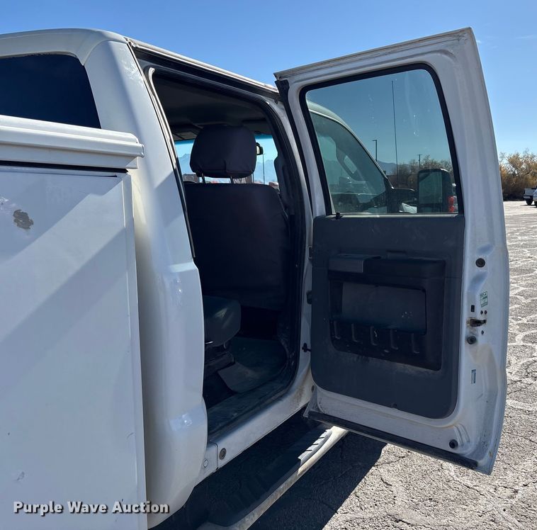 image for item EC8122 2015 Ford F250 Super Duty XLT Crew Cab utility bed pickup truck