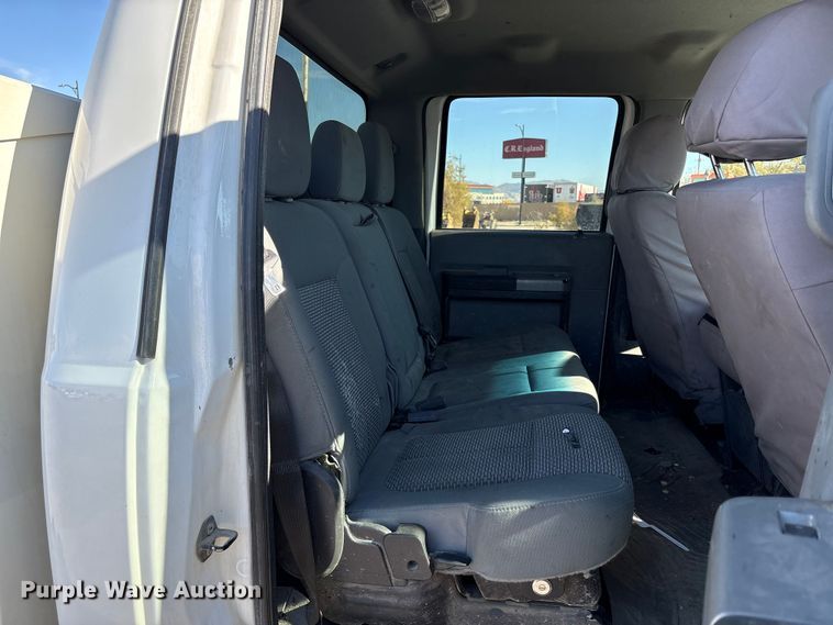 image for item EC8122 2015 Ford F250 Super Duty XLT Crew Cab utility bed pickup truck