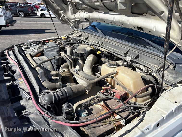 image for item EC8122 2015 Ford F250 Super Duty XLT Crew Cab utility bed pickup truck