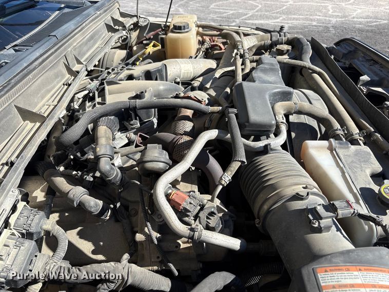 image for item EC8122 2015 Ford F250 Super Duty XLT Crew Cab utility bed pickup truck