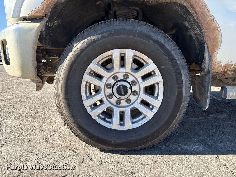 image for item EC8122 2015 Ford F250 Super Duty XLT Crew Cab utility bed pickup truck