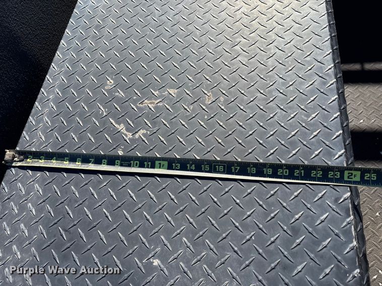 image for item EC8123 2016 Ford F250 Super Duty XLT SuperCab utility bed pickup truck