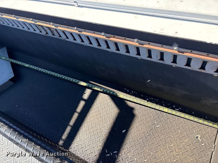 image for item EC8123 2016 Ford F250 Super Duty XLT SuperCab utility bed pickup truck