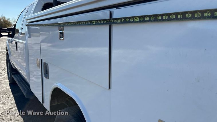 image for item EC8123 2016 Ford F250 Super Duty XLT SuperCab utility bed pickup truck