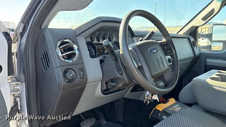 image for item EC8123 2016 Ford F250 Super Duty XLT SuperCab utility bed pickup truck