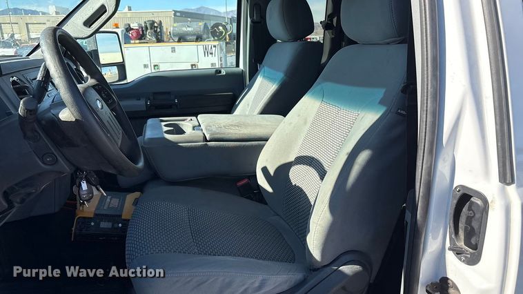 image for item EC8123 2016 Ford F250 Super Duty XLT SuperCab utility bed pickup truck