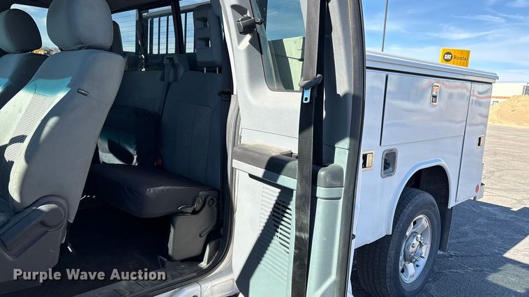 image for item EC8123 2016 Ford F250 Super Duty XLT SuperCab utility bed pickup truck