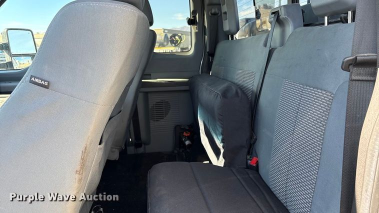 image for item EC8123 2016 Ford F250 Super Duty XLT SuperCab utility bed pickup truck