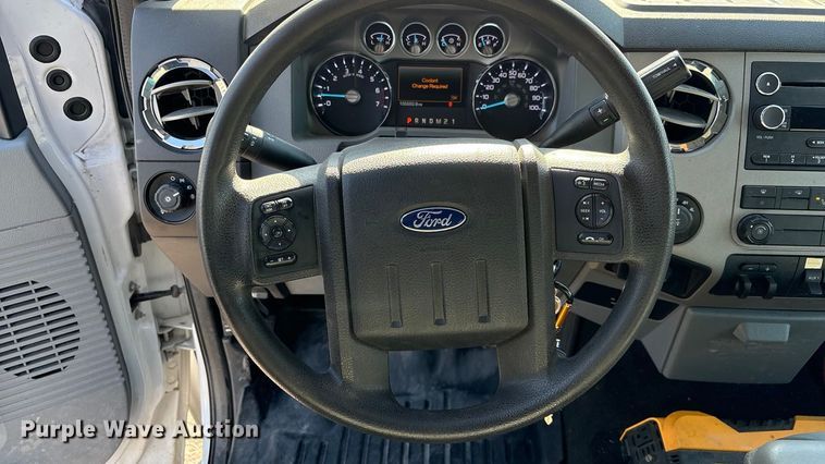 image for item EC8123 2016 Ford F250 Super Duty XLT SuperCab utility bed pickup truck