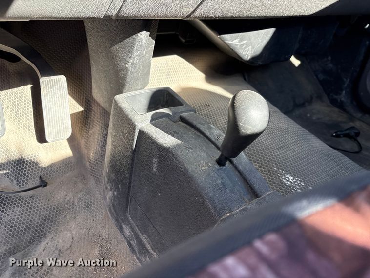 image for item EC8123 2016 Ford F250 Super Duty XLT SuperCab utility bed pickup truck