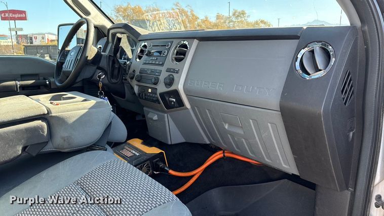 image for item EC8123 2016 Ford F250 Super Duty XLT SuperCab utility bed pickup truck