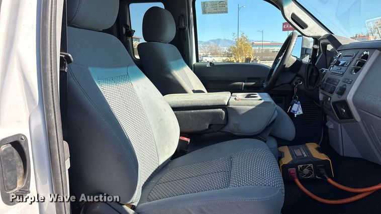 image for item EC8123 2016 Ford F250 Super Duty XLT SuperCab utility bed pickup truck