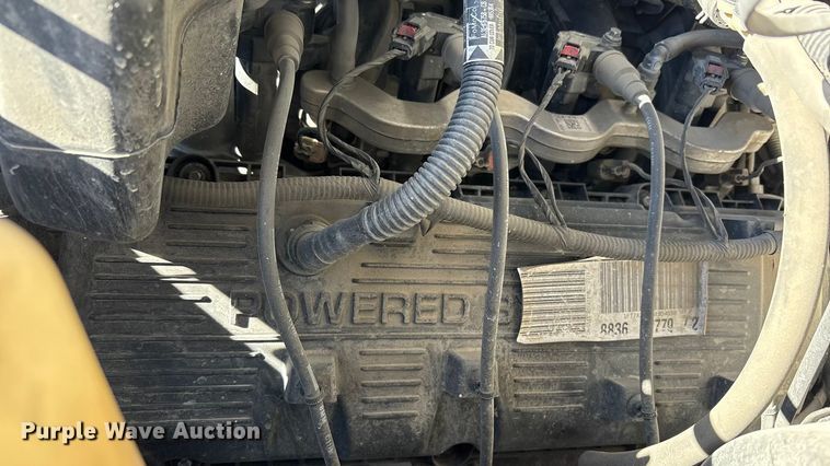 image for item EC8123 2016 Ford F250 Super Duty XLT SuperCab utility bed pickup truck