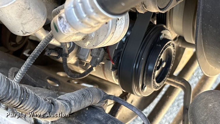 image for item EC8123 2016 Ford F250 Super Duty XLT SuperCab utility bed pickup truck