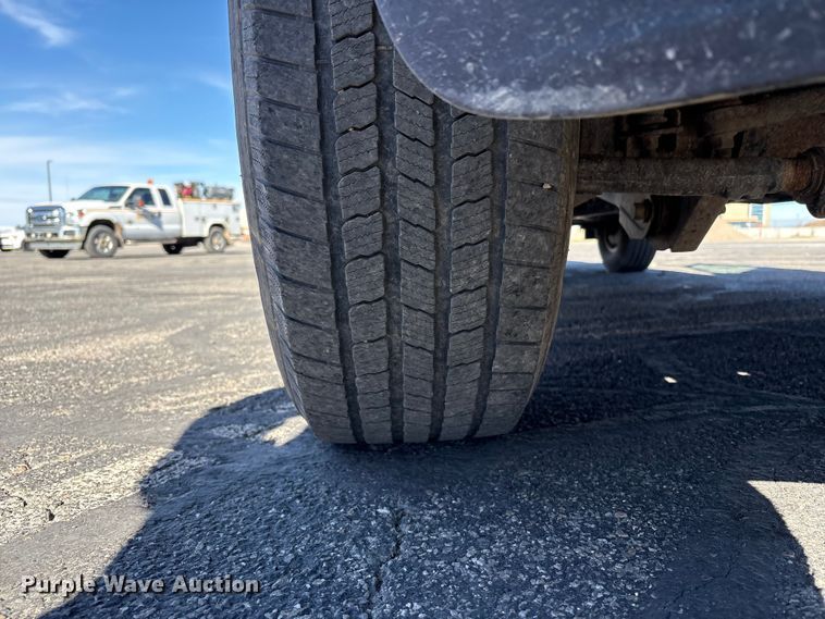 image for item EC8123 2016 Ford F250 Super Duty XLT SuperCab utility bed pickup truck