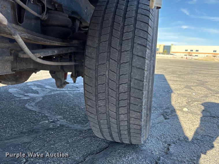 image for item EC8123 2016 Ford F250 Super Duty XLT SuperCab utility bed pickup truck