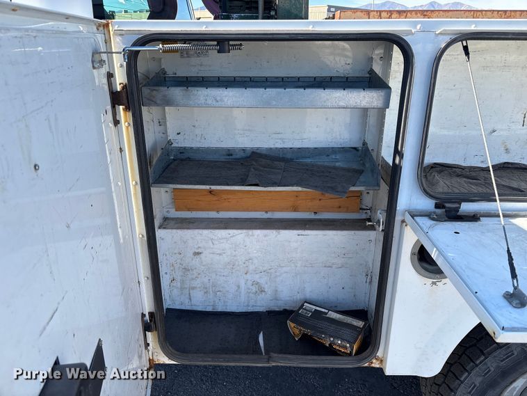 image for item EC8124 2013 Chevrolet Silverado 2500HD utility bed pickup truck