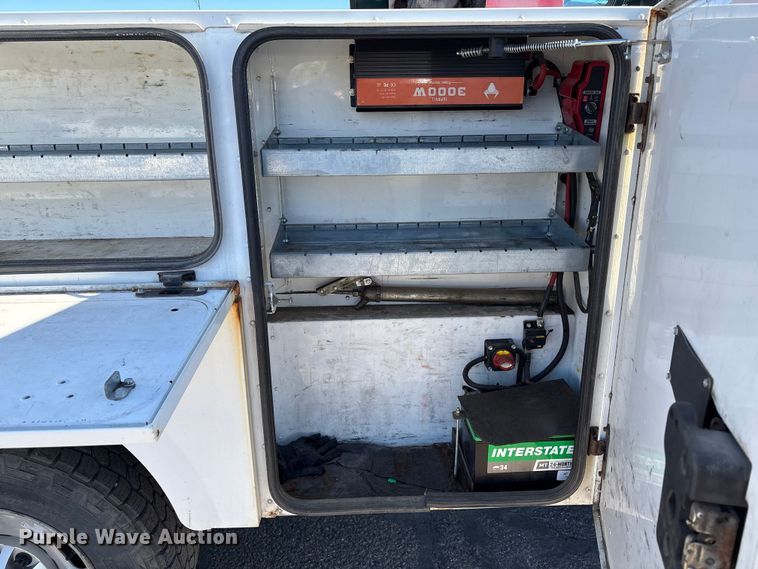 image for item EC8124 2013 Chevrolet Silverado 2500HD utility bed pickup truck