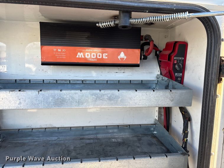 image for item EC8124 2013 Chevrolet Silverado 2500HD utility bed pickup truck