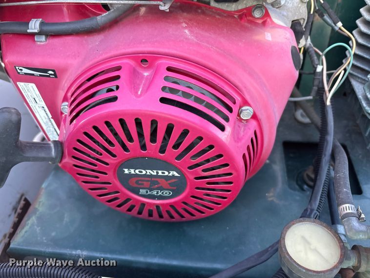 image for item EC8124 2013 Chevrolet Silverado 2500HD utility bed pickup truck