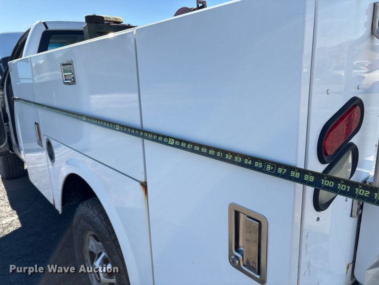 image for item EC8124 2013 Chevrolet Silverado 2500HD utility bed pickup truck