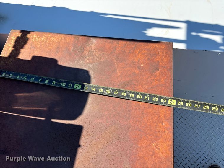 image for item EC8124 2013 Chevrolet Silverado 2500HD utility bed pickup truck