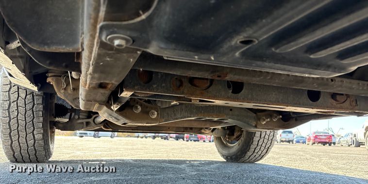 image for item EC8124 2013 Chevrolet Silverado 2500HD utility bed pickup truck