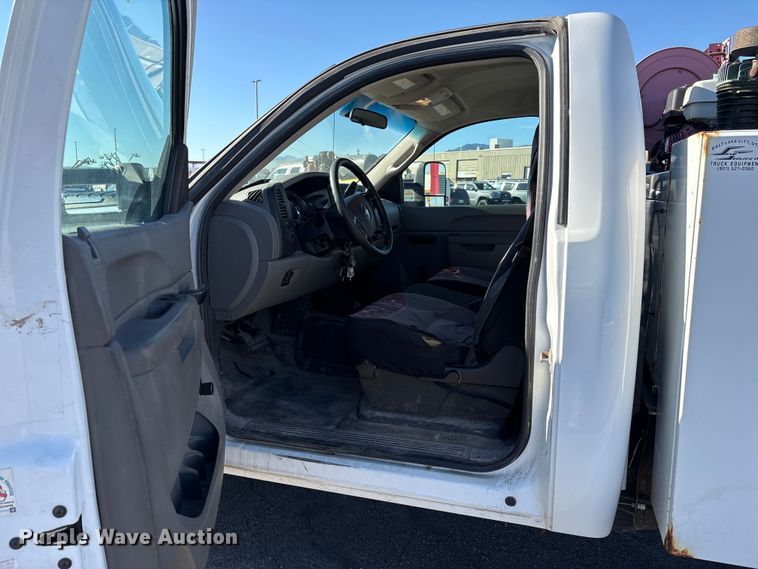 image for item EC8124 2013 Chevrolet Silverado 2500HD utility bed pickup truck