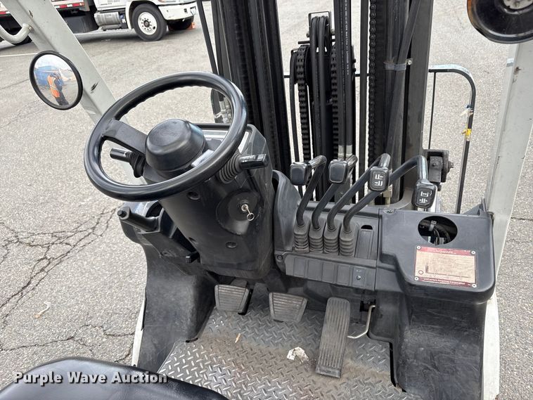 image for item EC8134 2017 UniCarriers PF50 forklift