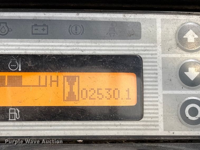 image for item EC8157 2017 UniCarriers PF50 forklift