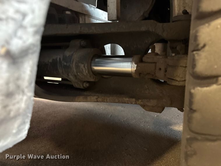 image for item EC8157 2017 UniCarriers PF50 forklift