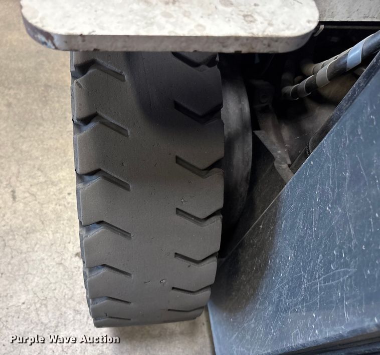 image for item EC8157 2017 UniCarriers PF50 forklift