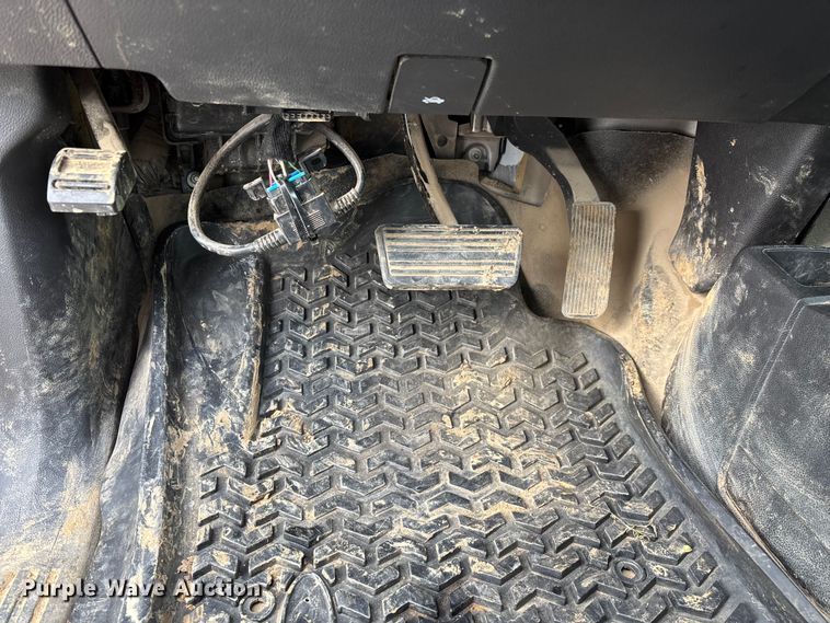 image for item ED2344 2015 Chevrolet Silverado 1500 Double Cab pickup truck