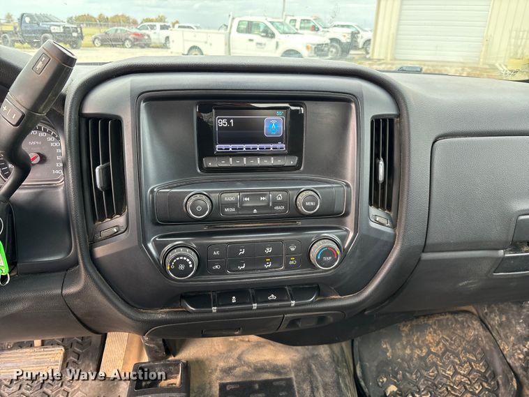 image for item ED2344 2015 Chevrolet Silverado 1500 Double Cab pickup truck