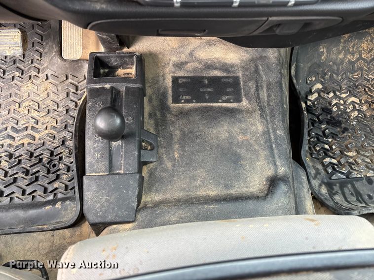 image for item ED2344 2015 Chevrolet Silverado 1500 Double Cab pickup truck