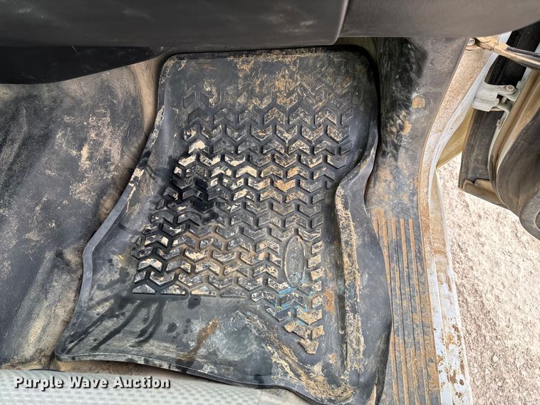 image for item ED2344 2015 Chevrolet Silverado 1500 Double Cab pickup truck