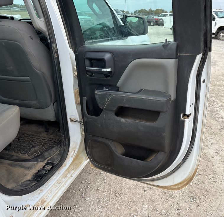 image for item ED2344 2015 Chevrolet Silverado 1500 Double Cab pickup truck