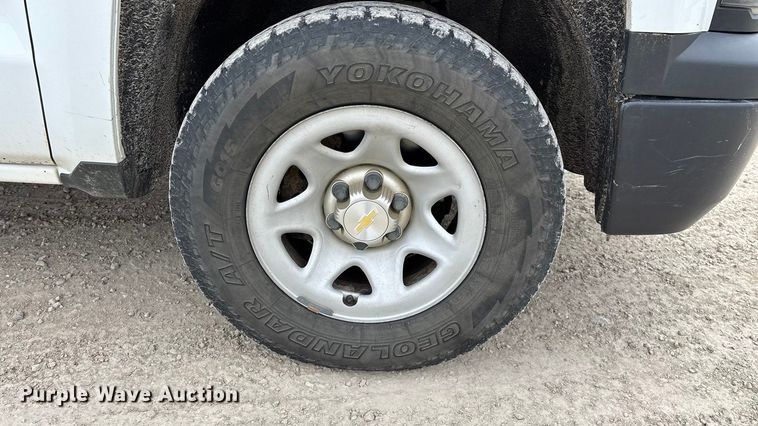 image for item ED2344 2015 Chevrolet Silverado 1500 Double Cab pickup truck