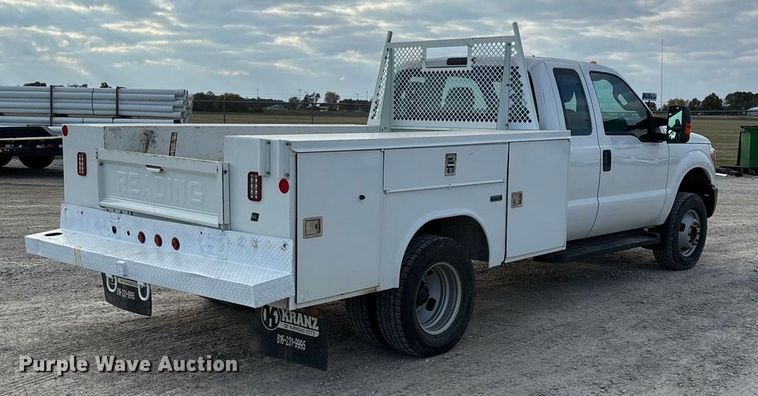 image for item ED2350 2016 Ford F350 Super Duty utility bed pickup truck