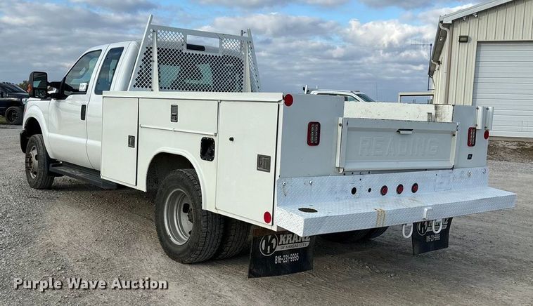 image for item ED2350 2016 Ford F350 Super Duty utility bed pickup truck