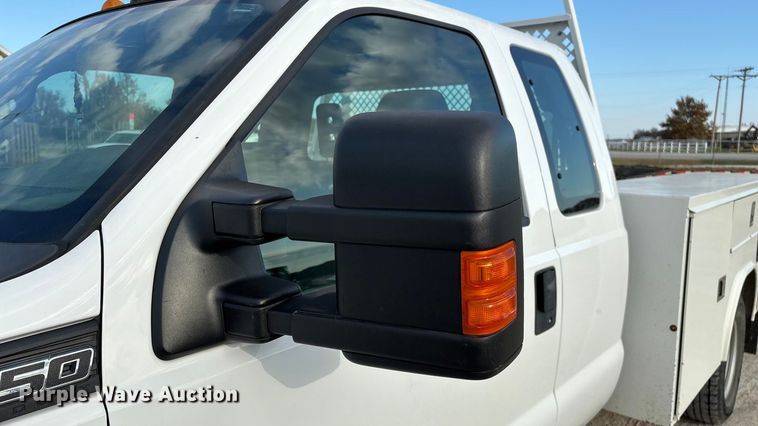 image for item ED2350 2016 Ford F350 Super Duty utility bed pickup truck