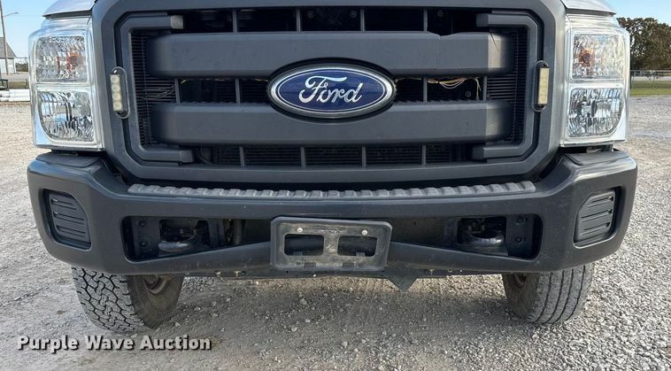 image for item ED2350 2016 Ford F350 Super Duty utility bed pickup truck