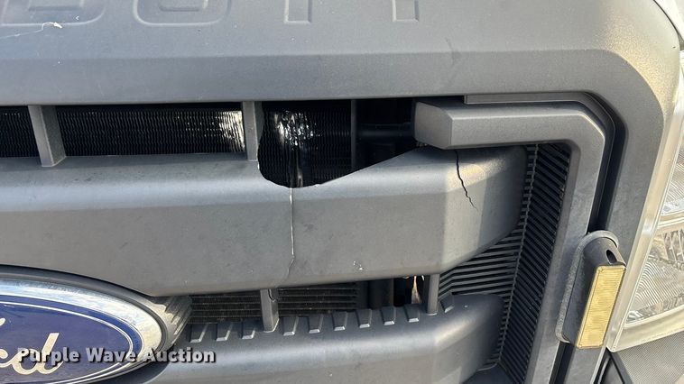 image for item ED2350 2016 Ford F350 Super Duty utility bed pickup truck