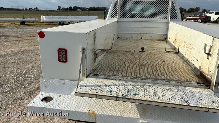 image for item ED2350 2016 Ford F350 Super Duty utility bed pickup truck