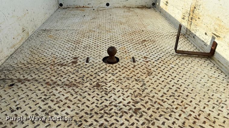 image for item ED2350 2016 Ford F350 Super Duty utility bed pickup truck