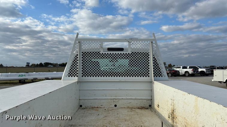 image for item ED2350 2016 Ford F350 Super Duty utility bed pickup truck