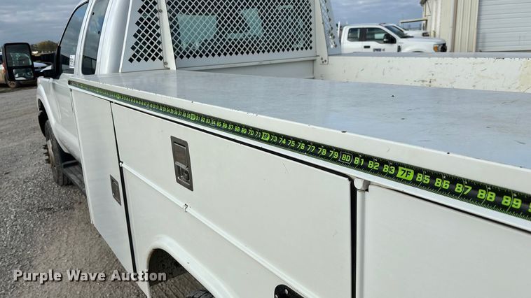 image for item ED2350 2016 Ford F350 Super Duty utility bed pickup truck