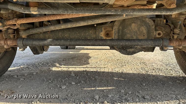 image for item ED2350 2016 Ford F350 Super Duty utility bed pickup truck