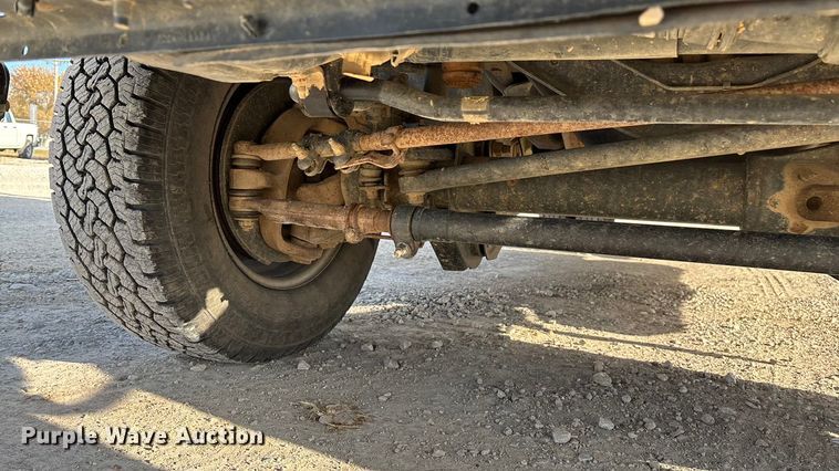 image for item ED2350 2016 Ford F350 Super Duty utility bed pickup truck